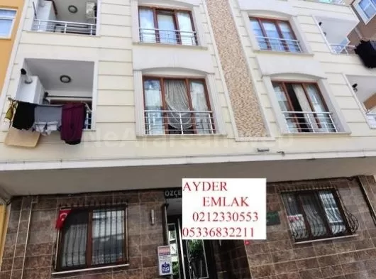 istanbul Bahçelievler cumhuriyet mah de satılık yüksek giriş kat daire