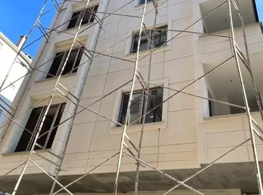 istanbul Bahçelievler cumhuriyet mah de satılık yüksek giriş kat daire