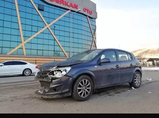 2008 MODEL MERCEDES C180 STYLE