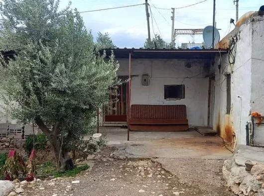 Silifke Sayağzı Mahallesinde Satılık Arsa ve Kangir Ev