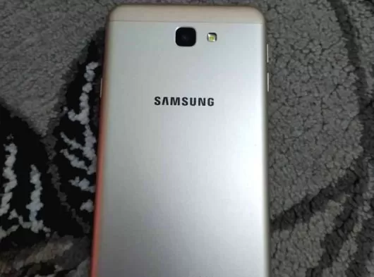 Satılık Samsung Galaxy J7 Prime