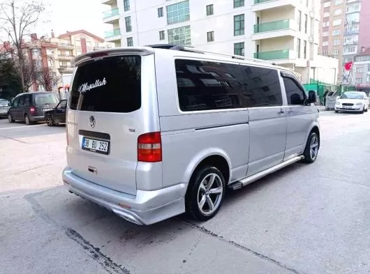 Volkswagen Transporter 2.5 TDI Camlı Van