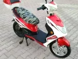 3 TEKERLİ ELEKTRİKLİ MOTOSİKLET ARORA DERYA
