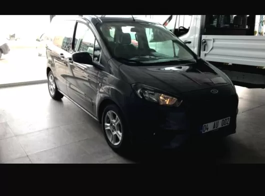 2021 Model Ford Tourneo Courier 1.5 TDCi Delux