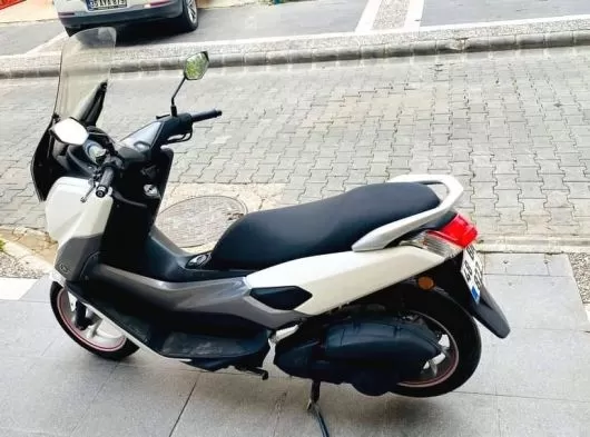 Yamaha X-Max 250 Iron Max ABS