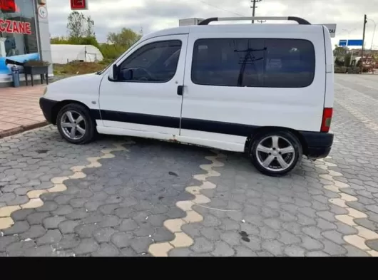 Citreon Berlingo Otomobil