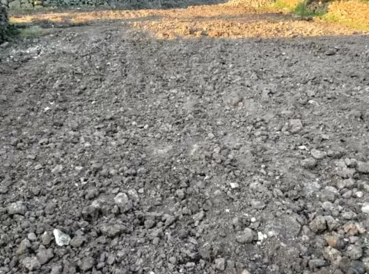 YUNUSEMRE SEYİTLİ MAHALLESİNDE 237 M2 TEK TAPU ARSA