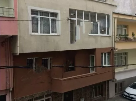Gaziosmanpaşa şemsipaşa mah 4 katlı bina satılık yada kat karşılığı müteahhit verilecek