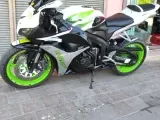 Honda CBR 600R