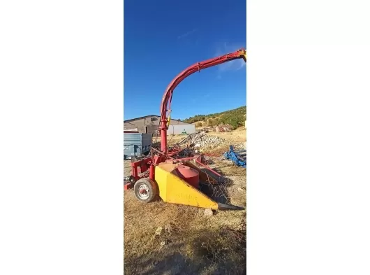 Çelmak silaj makinesi
