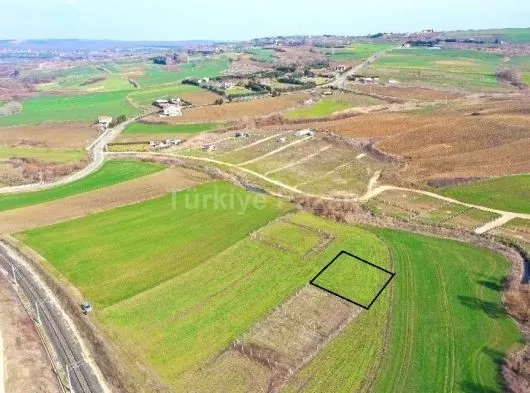 TUTAL GAYRİMENKULDEN YATIRIMLİK  SİLİVRİ AKÖRENDE SATILIK TARLA