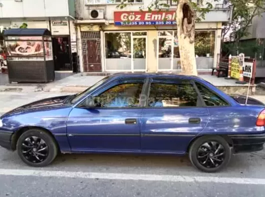 Opel Astra 1.6 16 valf