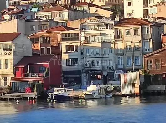 Boğaz Manzaralı Komple Bina (4 Daire + 1 Dükkan)