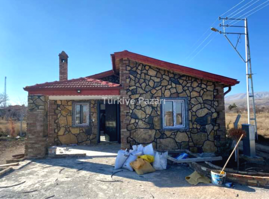 Hatip bağlarında müstakil ev