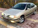 2.0 MOTOR 16 VALF MEGAN KLİMALI 98 MODEL