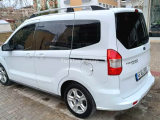 Ford Tourneo Courier 1.5 TDCi Journey Delux