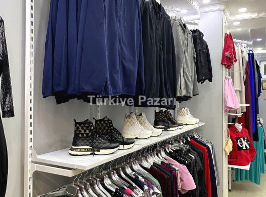 Devren Satılık Bayan Giyim Mağazası Hazır Kurulu