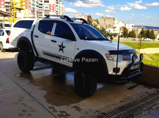 2012 model Mitsubishi L 200
