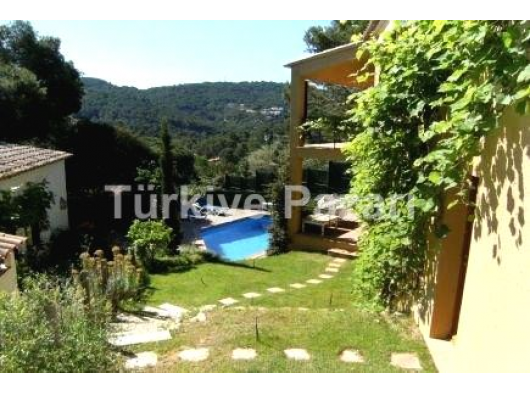 Antalya Kaş'ta Lüks Havuzlu Haftalık Kiralık Villa