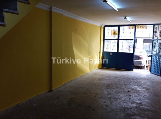 İKİTELLİ O.S. BÖLGESİ DERSANKOOP SAN.SİTESİNDE SATILIK DÜKKAN