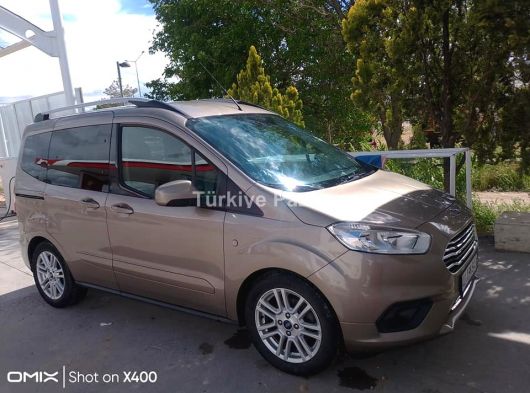 Satlık Ford Tourneo Courier 1.6 TDCi Titanium