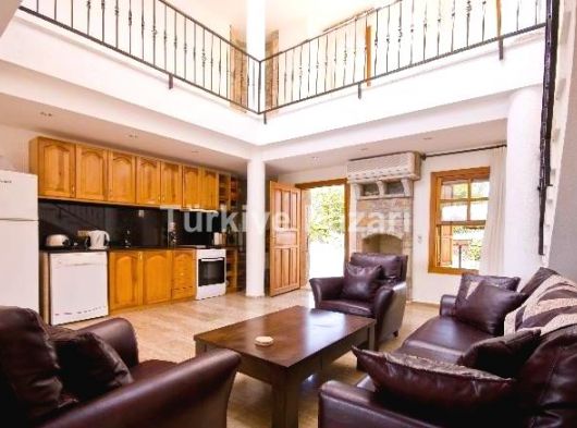 İzmir ceşme de lüks  havuzlu kiralık villa