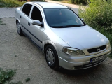 Opel Astra gl 1.6 sedan 