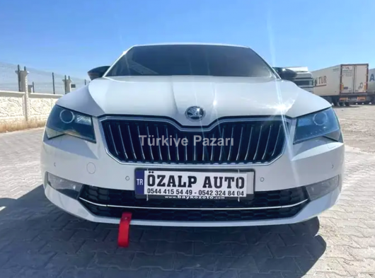Sahibinden çok temiz Skoda Superb