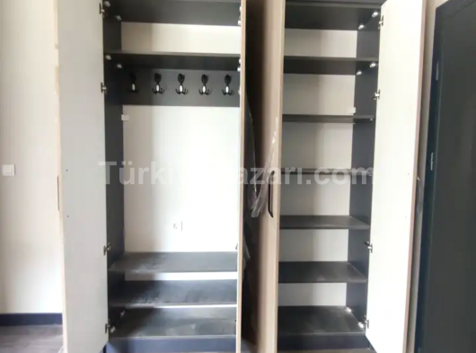 MERSİN ERDEMLİ KÖSBUCAĞI'NDA EV YAPIMINA UYGUN ASFALT YOLA CEPHELİ ARAZİ