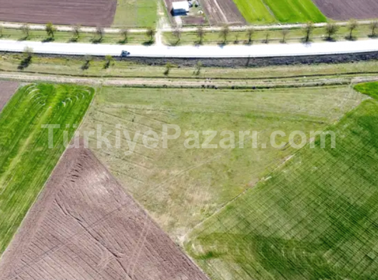 MERAM HATUNSARAY TEK TAPU SATILIK TARLA