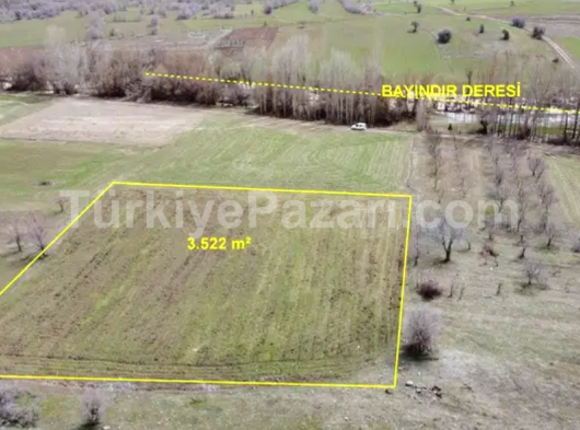 3.522 m² KONYA AKÖREN TÜLCE TARLA
