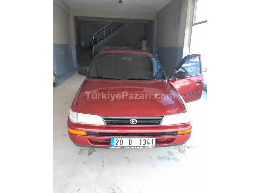 Toyota corolla 1.6 klimalı 4 çam otomatik