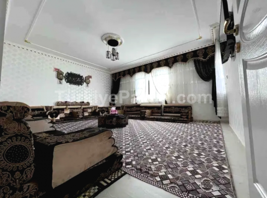 Beyazlar mah. 30 Ağustos okulu civarı satılık daire