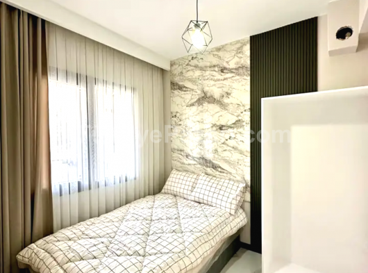 Kınıklı Bursa Caddesinde Sıfır 2+1 Satılık Apart Daire