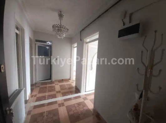 POLAT GAYRİMENKULDEN 75.YIL MAHELLESİ YAPI KAYIT BELGELİ 2+1KATTAN BÖLME 2.KAT ARA KAT