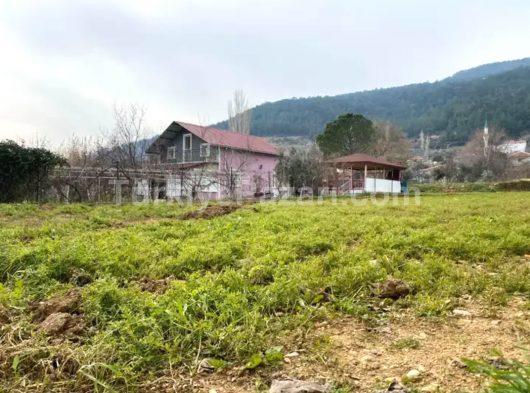 MENDERES ESKİ BULGURCA'DA ​240 m2 TARLA