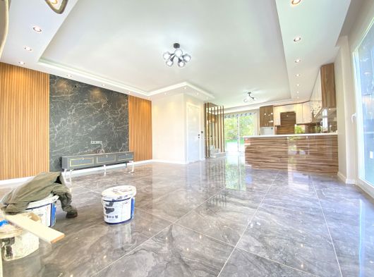 Doğanbeyde Geniş Bahçeli Ultra Lüks Satılık 3+1 Villa