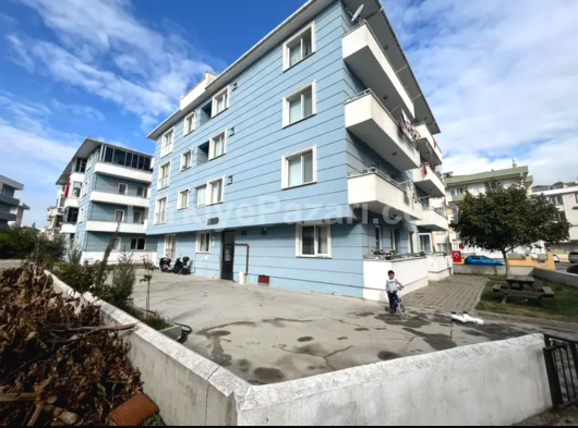 ARTI GAYRİMENKUL'DEN ALARAPARKTA EŞYALI SATILIK 1+1