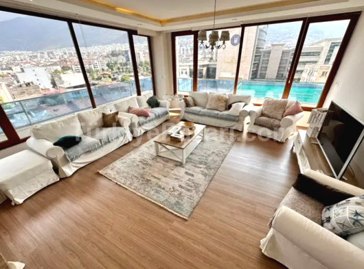 ZAFER BİAPORT'TA PANORAMİK DAĞ VE ŞEHİR MANZARALI 160 M2 3.5+1 SATILIK ULTRALÜKS REZİDANS