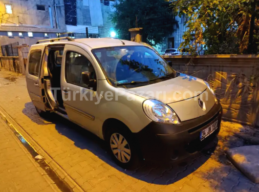 2012=230 KM RENAULT KANGOO 1.5 DİZEL ÇOK TEMİZ FUL BAKIMLI