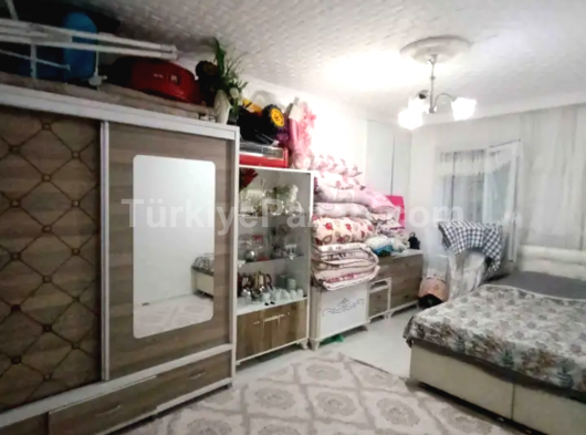 POLAT GAYRİMENKULDEN 75.YIL MAHELLESİ YAPI KAYIT BELGELİ 2+1KATTAN BÖLME 2.KAT ARA KAT