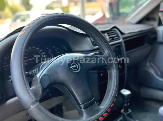 Opel Vectra 2.0 95 model