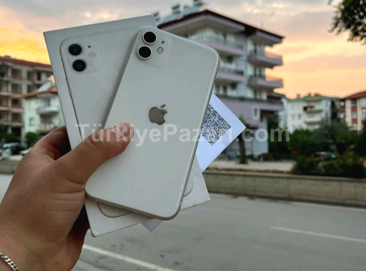 İPHONE 11 64 GB 