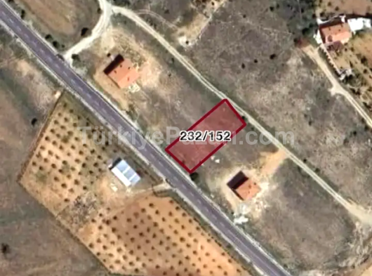 SIZMADA ASFALT CEPHE İMARLI ARSA