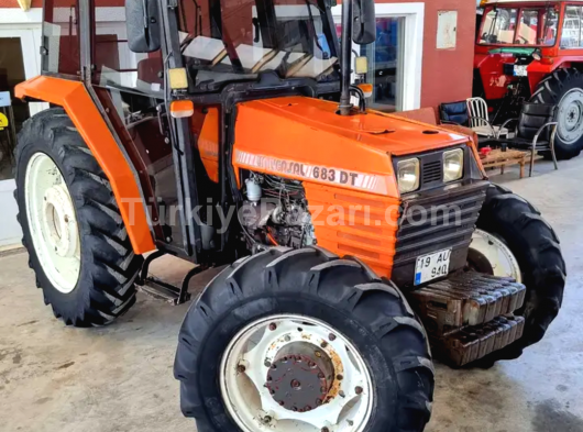 3075 massey ferguson 2004 model  temiz makina 4700 saatte 05377608137