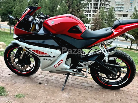 YAMAHA YZF R25