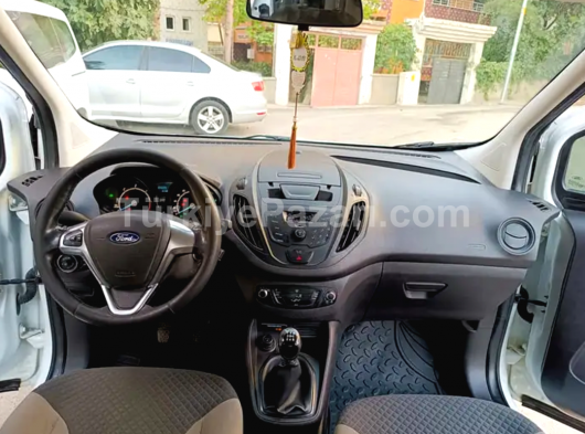 AÇİLL Sahibinden hatasız boyasız 2015 model kuryer 185 binde