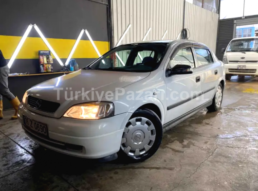 Opel Astra 2004 model