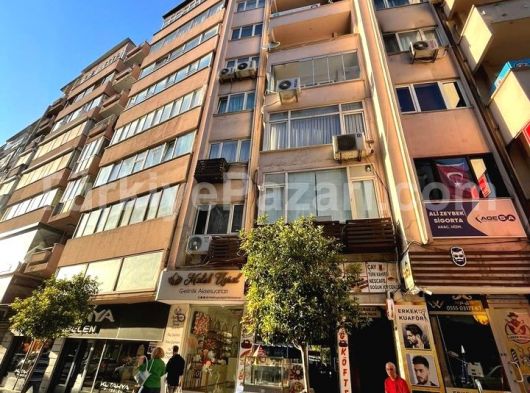 ALTIPARMAK ANA CADDE ÜZERİNDE KREDİYE UYGUN ARA KAT SATILIK DAİRE