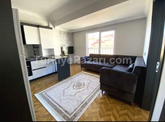 KARAMAN/BAĞIMSIZ MUTFAK,GENİŞ BALKONLU,ASANSÖRLÜ ARAKAT 1+1 KİRALIK APART